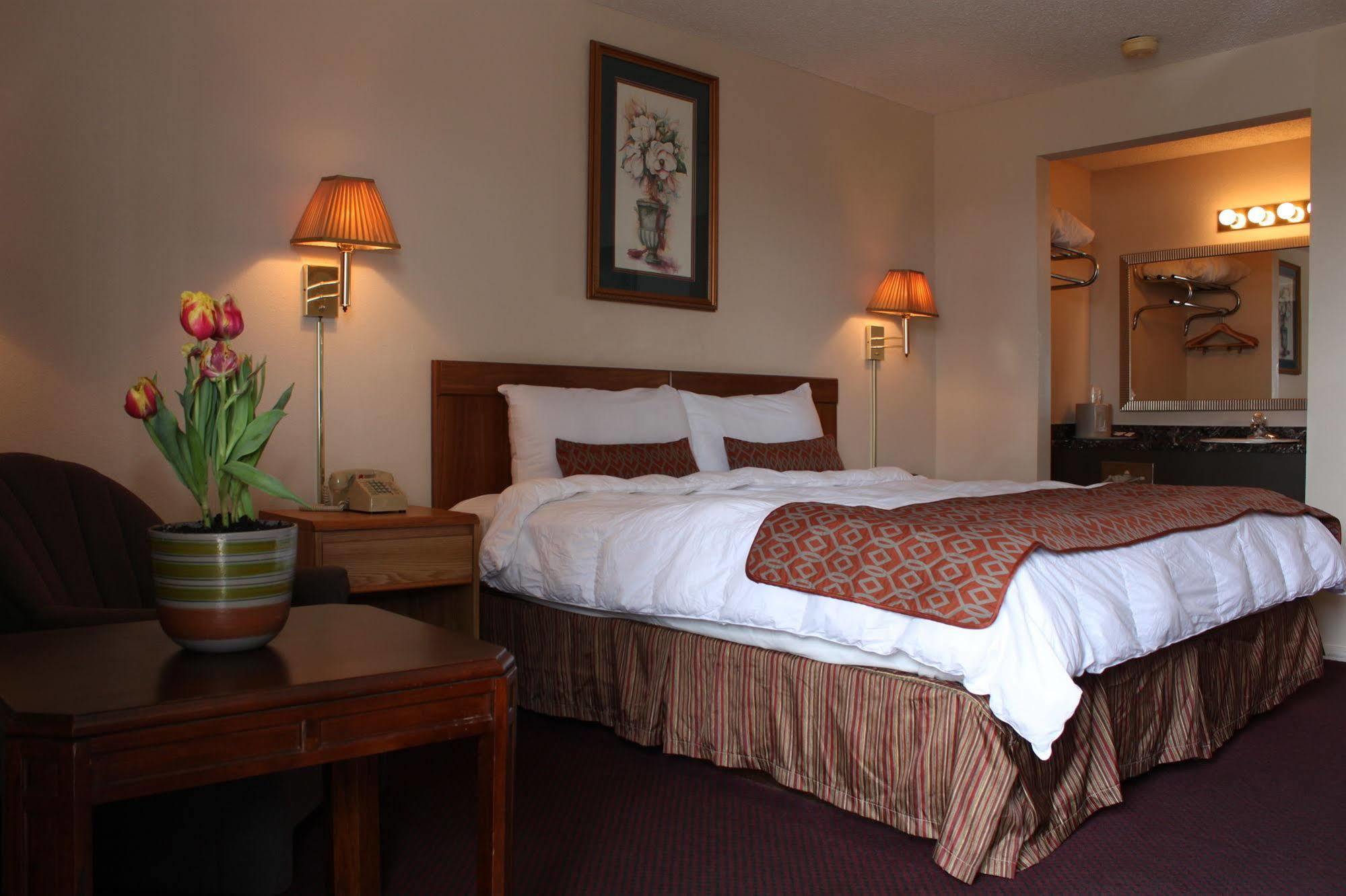 Regency Motel